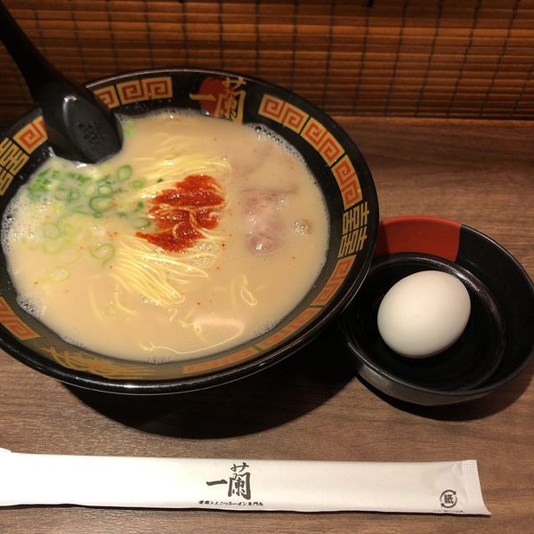 「ラーメン＋半熟塩ゆでたまご」@一蘭 アトレ上野 山下口店の写真