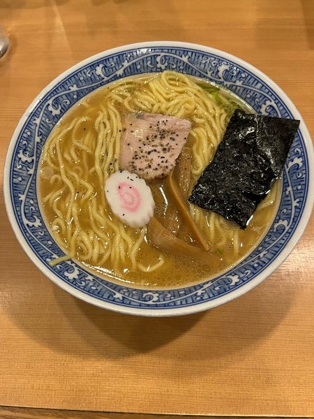 「中華そば・大盛 900円」@中華そば 青葉 池袋サンシャイン店の写真