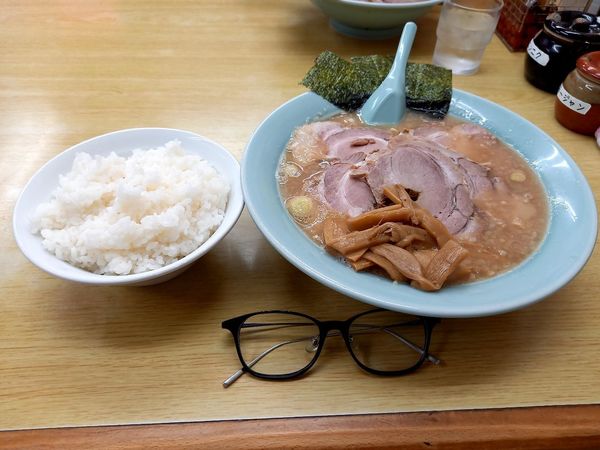 「チャーシューメン(固め、多め)ライス」@ラーメンショップ 鎌ヶ谷の写真
