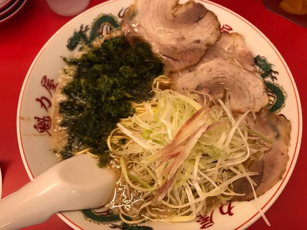 「あご煮干し醤油ﾗｰﾒﾝ大盛ﾊﾞﾘｶﾀ脂多め979円」@ラーメン魁力屋 鶴川店の写真