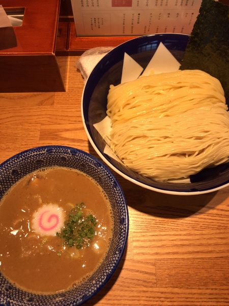 「濃厚煮干しつけそば1000円　大盛＋200円（420g）」@つけそば 神田勝本の写真
