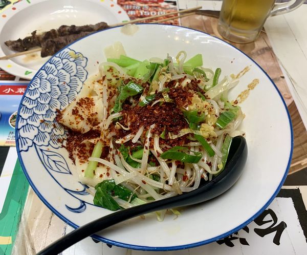 「油泼手打面(西安風ペペロンチーノ手打ラーメン)」@平成福順 アメ横店の写真