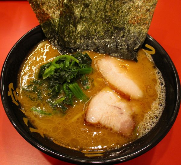 「ラーメン（麺ヤワ）850円」@ラーメン家 がんくろの写真