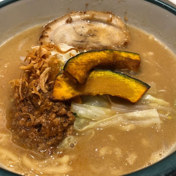 「甲州味噌ラーメン＋叉焼一枚」@蔵出し味噌 麺場 田所商店 談合坂サービスエリア店の写真