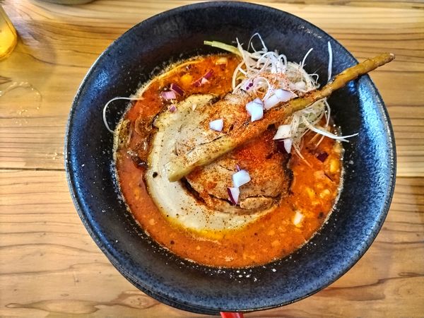 「濃厚辛味噌」@麺屋琥珀の写真