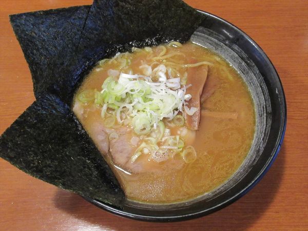 「熊らーめん（850円）」@ラーメンおやじ 本店の写真
