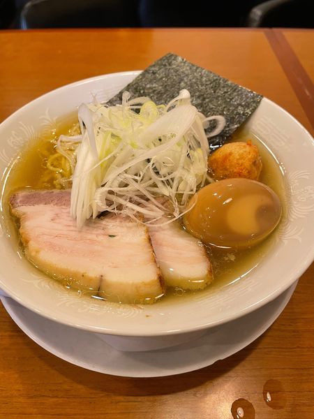 「コチ出汁の鮮魚のらーめん塩」@稲荷屋の写真