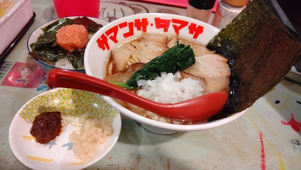 「家系ラーメン８００円&ノリ明太ご飯１００円」@ハイデン.コッコFACTORYサマンサ・タマサの写真