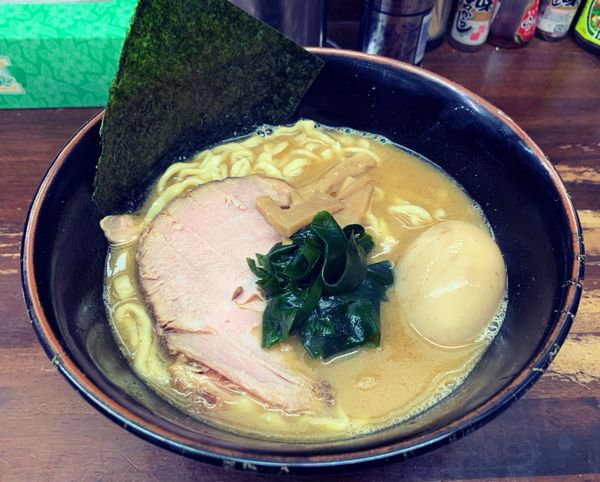 「囲らーめん 黒」@自家製麺 囲 -KAKOI-の写真