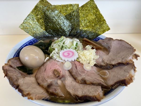 「全部のせラーメン（ﾆﾝﾆｸ）」@自家製麺 二丁目ラーメンの写真