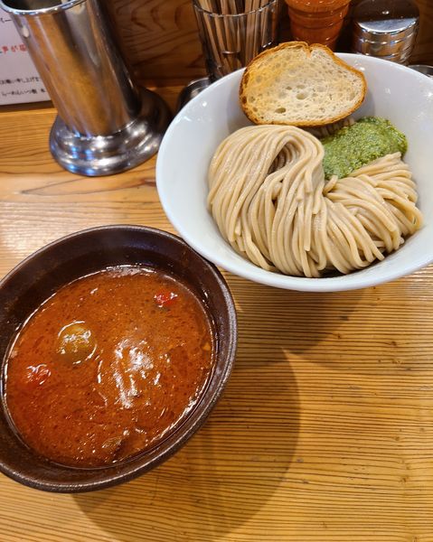 「【四季限定】海老トマトつけ麺 味玉入り+チーズご飯」@らーめん いつ樹 本店の写真