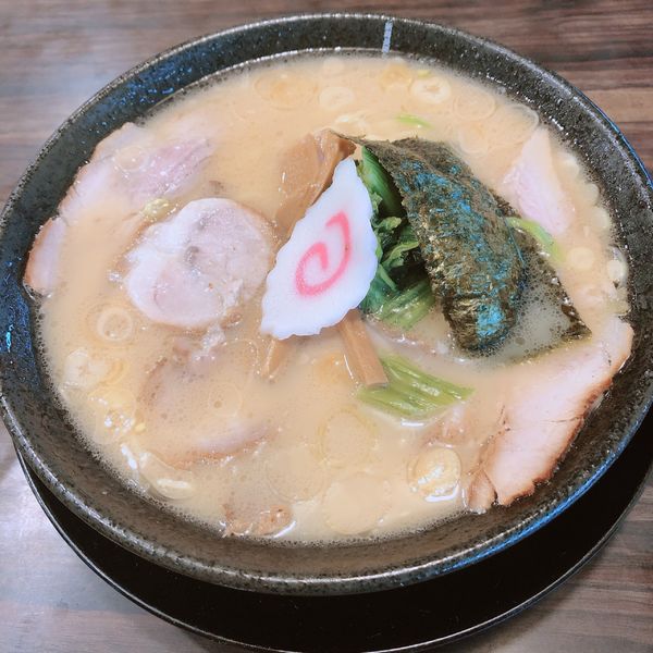 「とんこつ醤油ラーメン」@新潟長岡らーめん みずさわ 東川口店の写真