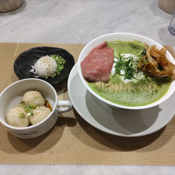 「和牛ローストビーフのせ抹茶鶏白湯ラーメン·もちもち水餃子＆リ」@MENSHO SAN FRANCISCOの写真