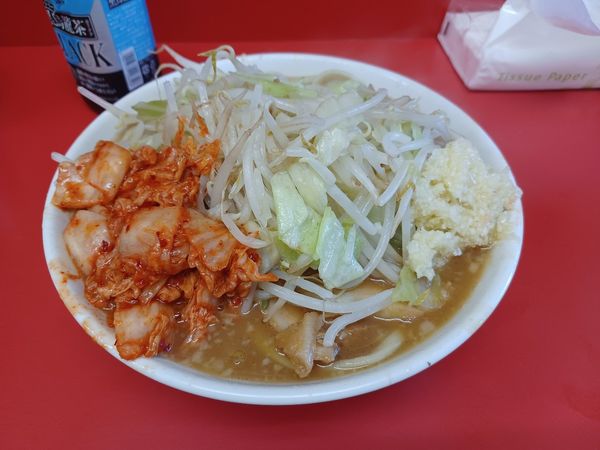 「小ラーメンキムチトッピング麺少なめ（ニンニク少なめヤサイ）」@ラーメン二郎 仙台店の写真