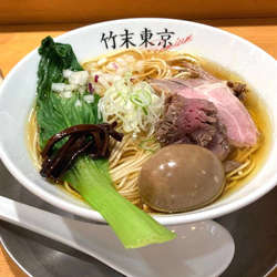 味玉醤油そば+鶏軟骨入り雲吞(ワンタン)