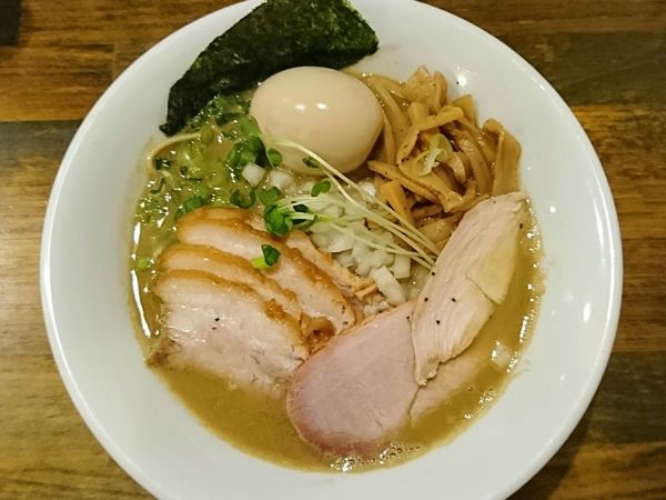 「【限定】煮干鶏白湯」@麺処 諭吉の写真