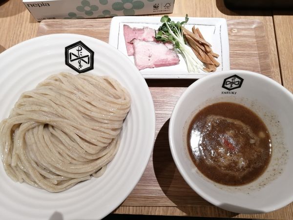 「濃厚たすきつけ麺（大盛り）」@麺屋 襷の写真