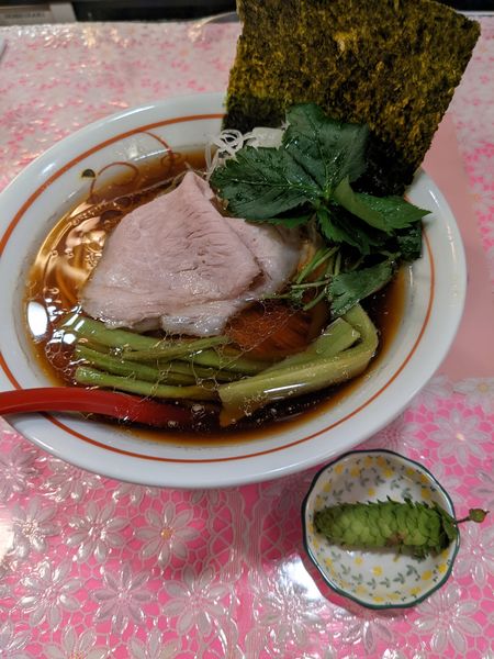 「【限定】凛々しい牡蠣煮干×摘みたて生ホップ中華ソバ」@らーめん凛々の写真