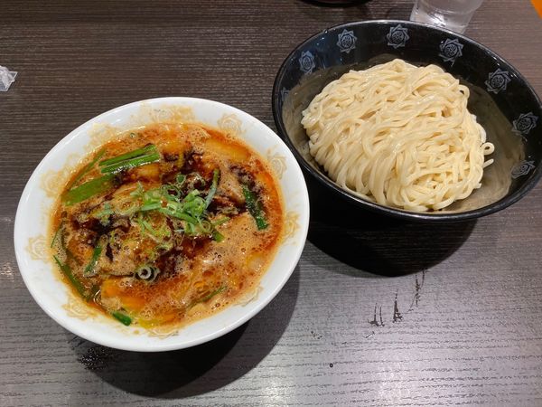 「旨辛味噌つけ麺（１１００円）」@とんこつらーめん俺式 純 東京ラーメンストリート店の写真