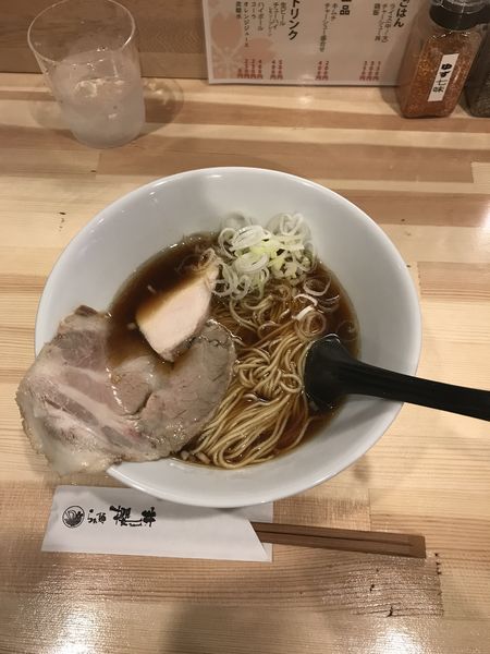 「鶏出汁しょうゆらぁ麺」@らぁ麺櫻井の写真