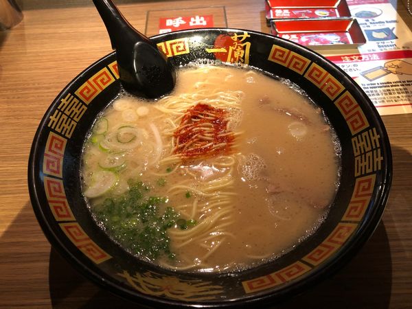 「天然とんこつラーメン」@一蘭 水戸店の写真