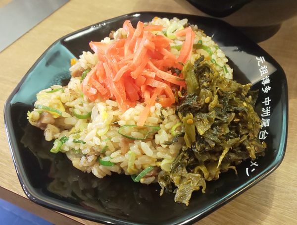「半チャーハン（一竜セットの炒飯）」@元祖博多中州屋台ラーメン 一竜 御茶ノ水北口店の写真