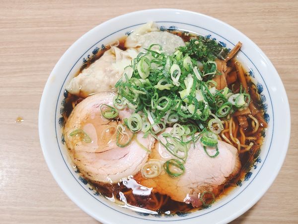 「ラーメン 雲呑② 大」@覆めん 花木の写真