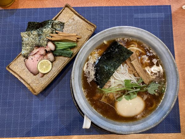 「特製醤油らーめん」@らーめん 梶原の写真