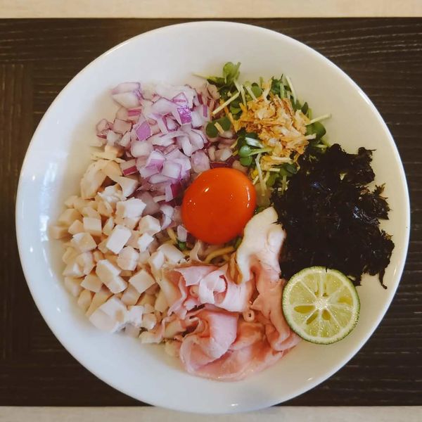 「白醤油まぜそば 1250円」@鶏白湯泡ramenたまきの写真