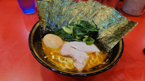 「家系ラーメン」@家系総本山 ラーメン吉村家の写真