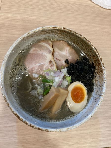 「百尾煮干し醤油ラーメン」@煮干しらーめん 田中にぼるの写真