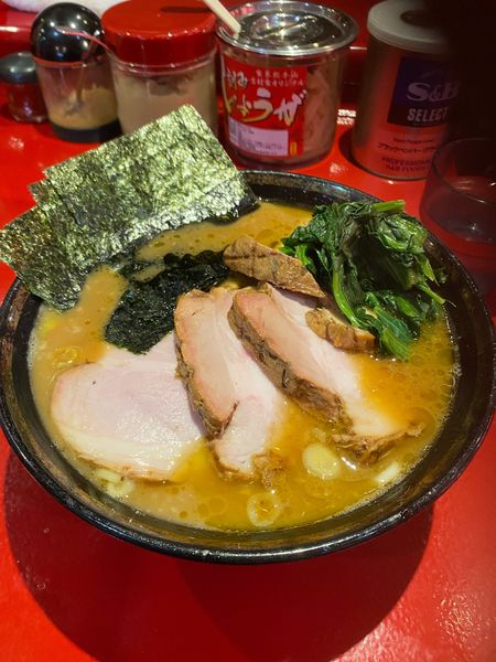 「豚骨醤油ラーメン」@厚木家の写真