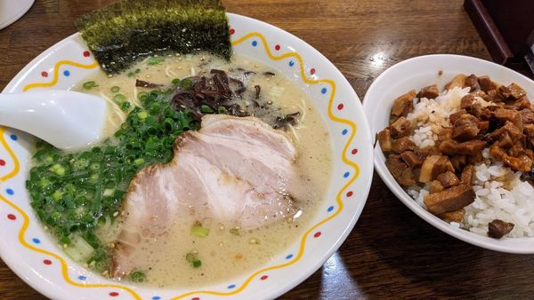 「ハイロウ麺＋チャーシュー飯（680円＋ランチサービス120円）」@横濱ハイハイ樓 新横浜店の写真