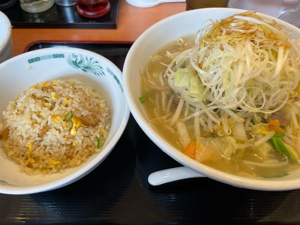 「ネギタワータンメン680円、半チャーハン280円」@日高屋 土浦西口店の写真