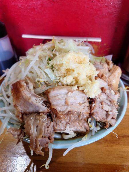「チャーシュー麺　野菜マシ  ニンニク」@ラーメン髭の写真