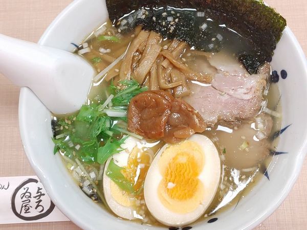 「特製しおらーめん＋梅干し」@与ろゐ屋の写真