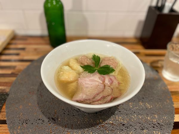 「塩ラァ麺¥1000、わんたん¥200」@雲のきれまの写真