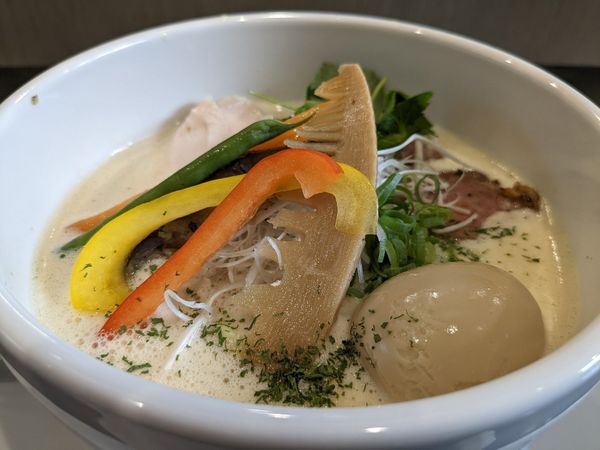 「特製白湯 塩 1300円」@麺や 志道の写真