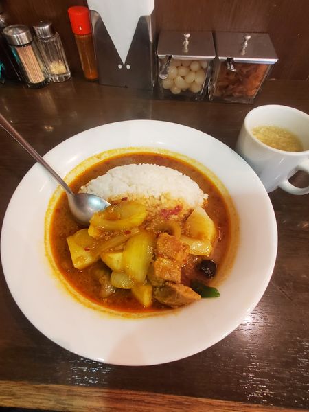 「インド風ポークカリー９８０円」@トプカ 淡路町本店の写真