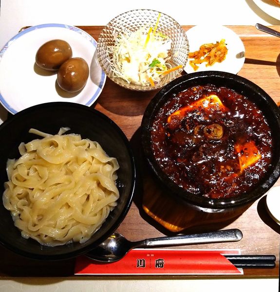 「石鍋麻婆豆腐(刀削麺) 1000円」@麻辣川府 銀座インズ店の写真