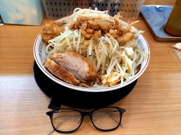 「小ラーメン(にんにく少し、野菜、あぶらマシ)」@豚山 蒲田店の写真