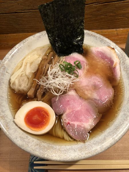 「醤油1100円➕上トッピング200円」@Homemade Ramen 麦苗の写真