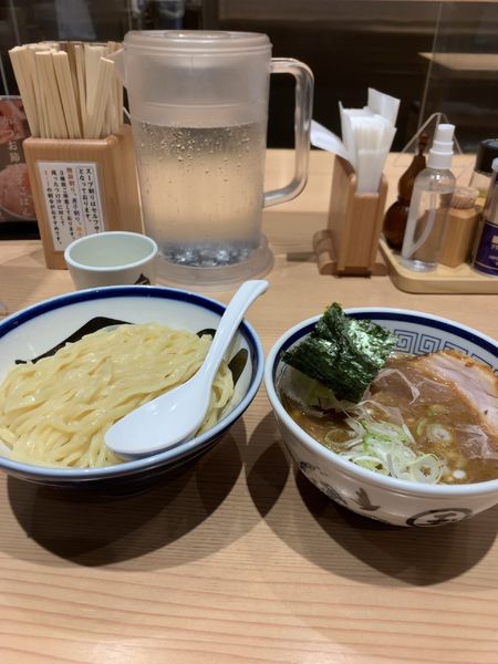 「濃厚魚介つけめん(900円)」@中華そば つけめん 玉 新宿店の写真