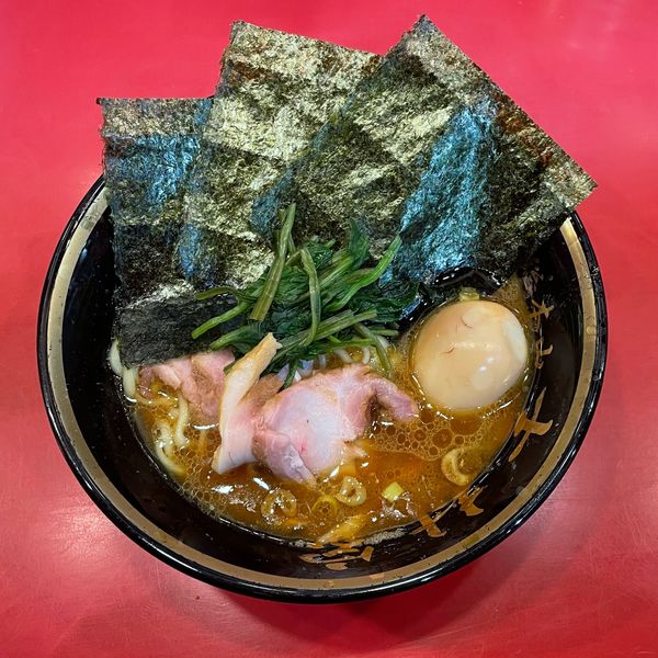 「ラーメン」@家系総本山 ラーメン吉村家の写真
