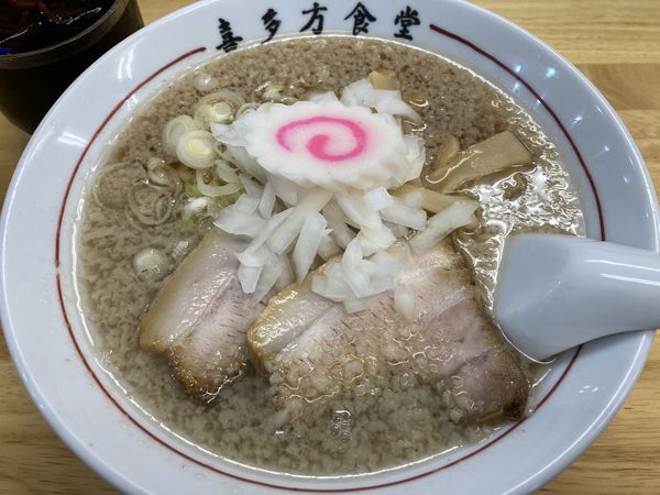 「背脂醤油ラーメン(玉葱入り)」@喜多方食堂 磯崎の写真