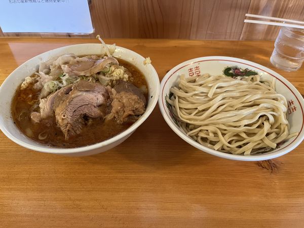 「サマ〜つけ麺（300g）ニンニク少なめ、ショウガ、アブラ」@ラーメン 滋悟郎の写真