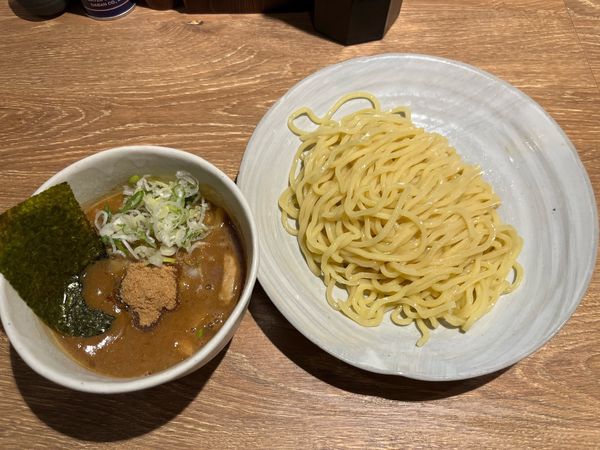 「つけめん、並200g 900円」@風雲児 東京ラーメン横丁店の写真