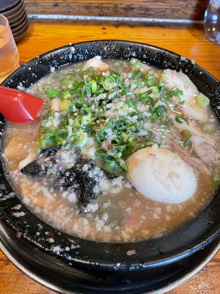 「とんこつチャーシューメン」@無鉄砲 本店の写真