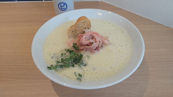 「あさりカルボ¥950+牡蠣の和え玉¥400-」@La Maison du Ramen ビスクの写真