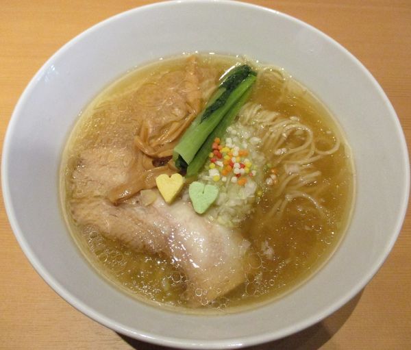 「塩らぁ麺　1100円」@らぁ麺 恋泥棒の写真